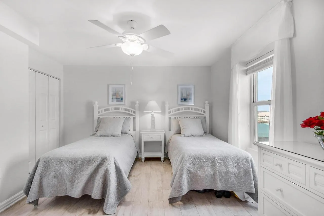Pelican Beach Resort 501 Destin USA